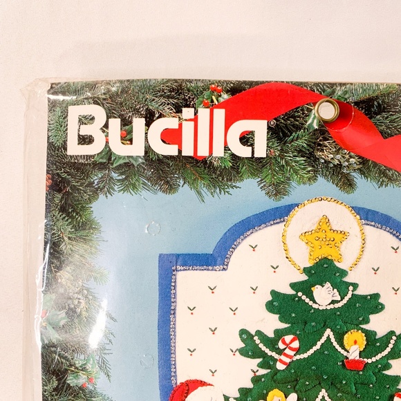 BUCILLA® 'Christmas Tree Banner' Felt Applique Kit - Picture 2 of 8